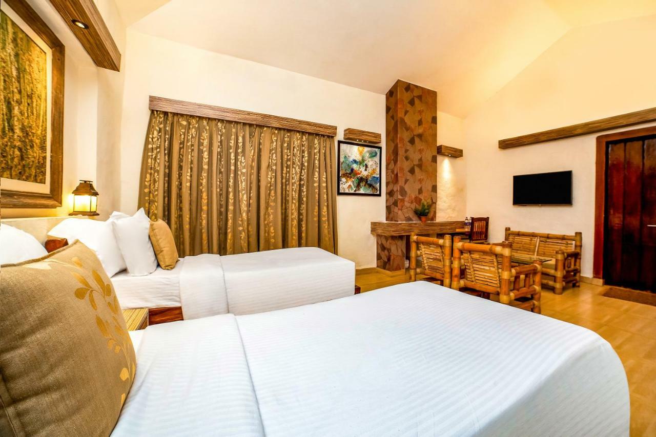 Lemon Tree Wildlife Resort, Bandhavgarh Tāla Exterior foto